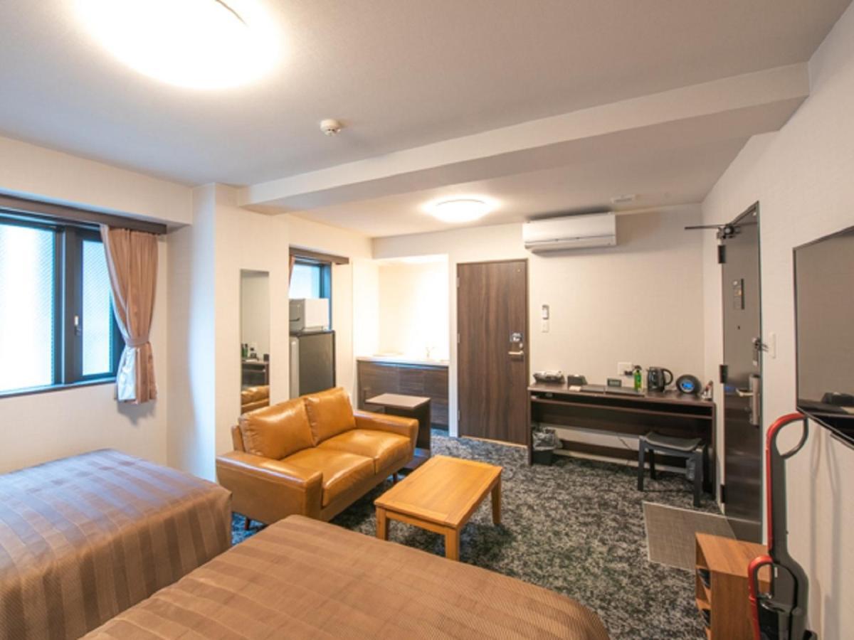 Hotel Livemax Hakataekimae Фукуока Экстерьер фото